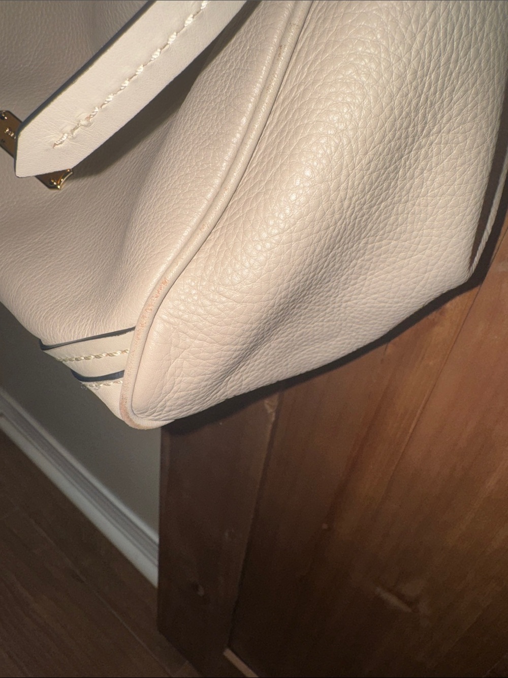 Burberry Cream Leather Hobo Bag with Tassel and Burberry Wallet Bundle - Picture 9 of 16